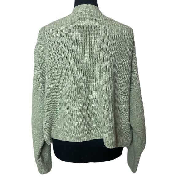 True Craft Sage Green Relaxed Button-Up Sweater Cropped Women’s Medium - Picture 2 of 5